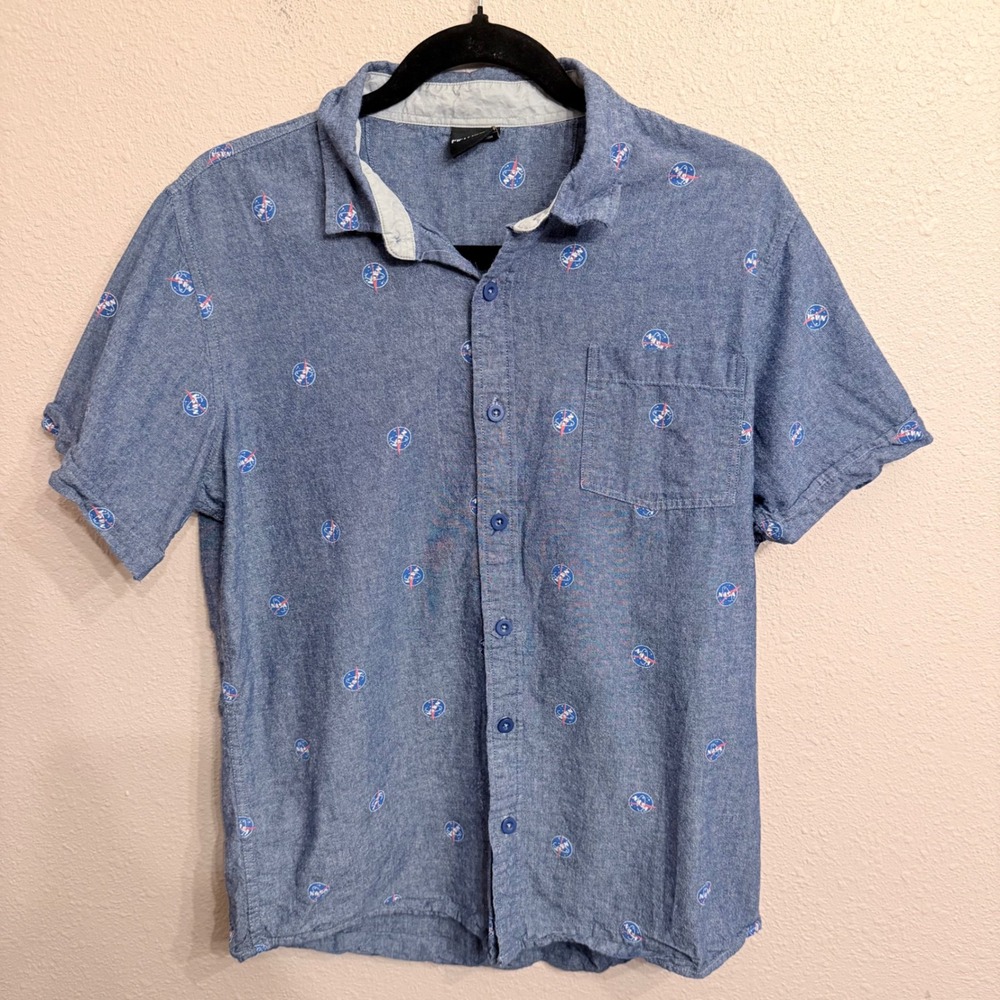 Fifth Sun Mens Blue NASA Logo Print Short Sleeve Button Down Shirt Size M